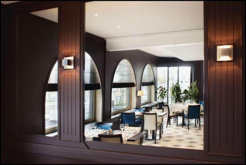 Hotel Le Berry Saint-Nazaire Restaurant photo