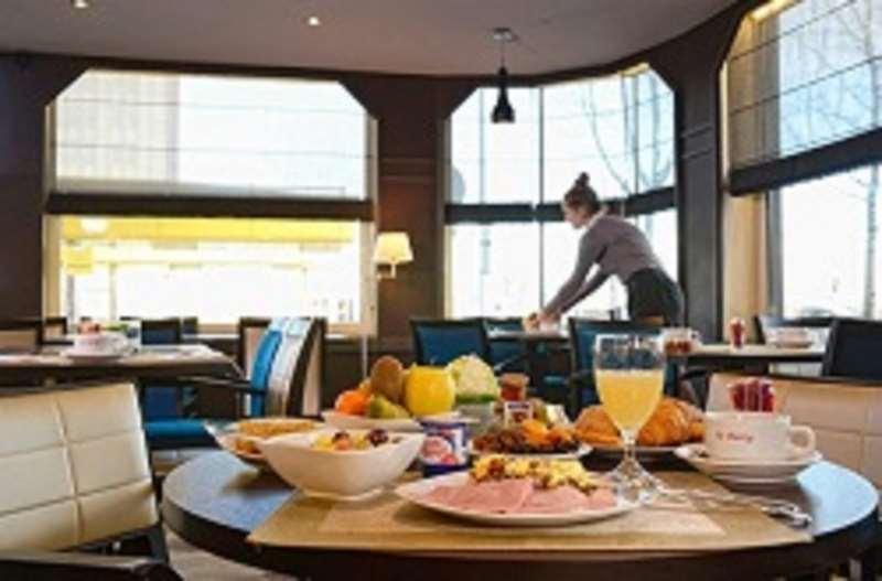 Hotel Le Berry Saint-Nazaire Restaurant photo