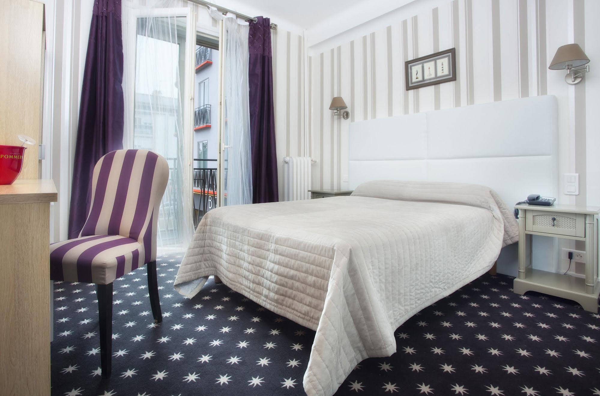 Hotel Le Berry Saint-Nazaire Exterior photo