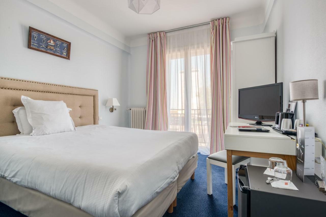 Hotel Le Berry Saint-Nazaire Exterior photo