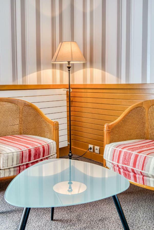Hotel Le Berry Saint-Nazaire Exterior photo